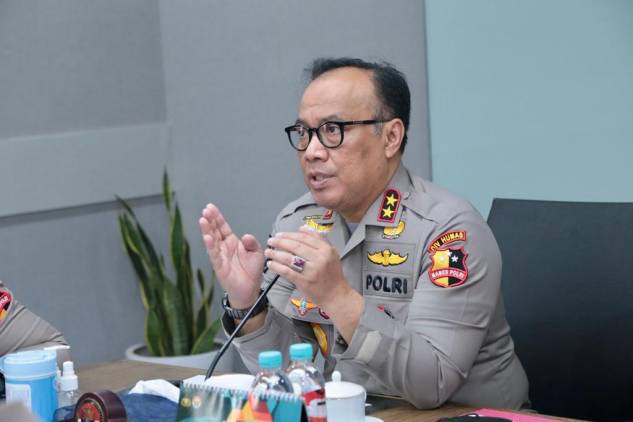 CuplikCom-20-Polisi-Diduga-Langgar-Etik,-Polri-Tegaskan-Komitmen-Usut-Tuntas-Peristiwa-Kanjuruhan-07102022140805-IMG-20221007-WA0043.jpg