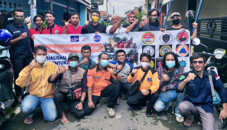 CuplikCom-Berbagai-Unsur-Relawan-Kemanusiaan-Indramayu-Dukung-Penuh-Dibentuknya-FKP3D-21022021180625-IMG-20210221-WA0005.jpg