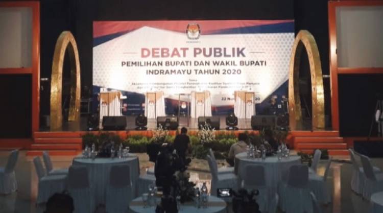 CuplikCom-Daniel-Positif-Covid-19,-KPU-Indramayu-Tetap-Gelar-Debat-Publik-Diikuti-Semua-Paslon-22112020141214-IMG_20201122_140844.jpg