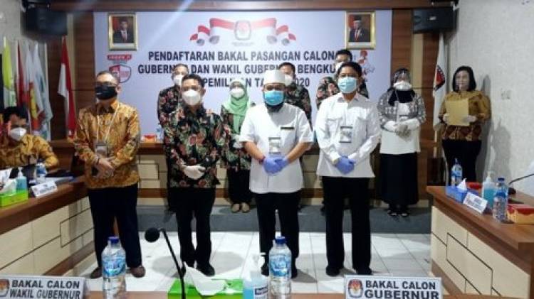 CuplikCom-Didukung-PAN-Nasdem-Hanura-Helmi-Hasan--Muslihan-Diding-Daftar-Ke-KPU-Bengkulu-05092020122516-20200905_122031.jpg