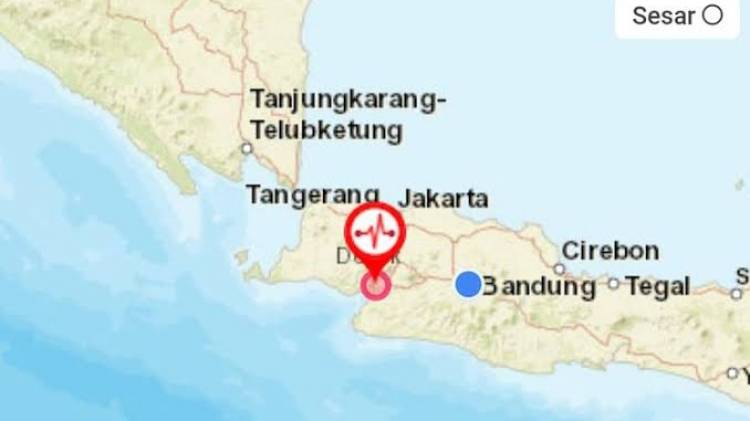 CuplikCom-Gempa-M-4,8-Guncang-Sukabumi,-Warga-Diminta-Tenang-19092021090405-20210919_090027.jpg