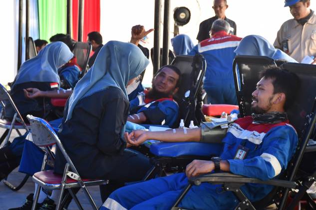 CuplikCom-HUT-Ke-67,-Kilang-Pertamina-Balongan-Gelar-Donor-Darah-dan-Tes-HIV,-Ratusan-Peserta-Antusias-15122024191839-IMG-20241215-WA0015.jpg