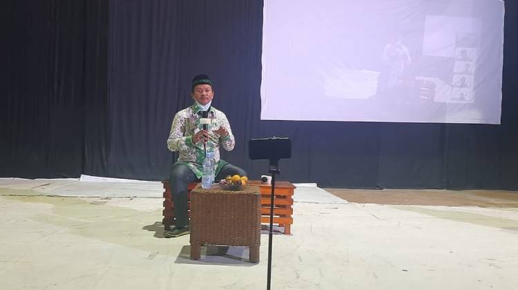 CuplikCom-Ini-Tanggapan-Mahasiswa-Tentang-Diskusi-Cabup-dan-Cawabup-Yang-Diselenggarakan-Institut-Indramayu-04102020114705-IMG_20201004_093823.jpg