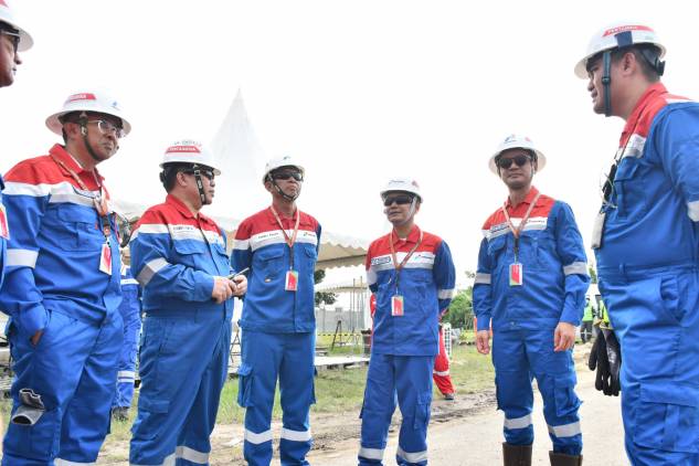 CuplikCom-Jelang-Idul-Fitri,-Komisaris-dan-Direksi-Pertamina-Pastikan-Kilang-Balongan-Beroperasi-Optimal-21032025213933-IMG-20250321-WA0006.jpg