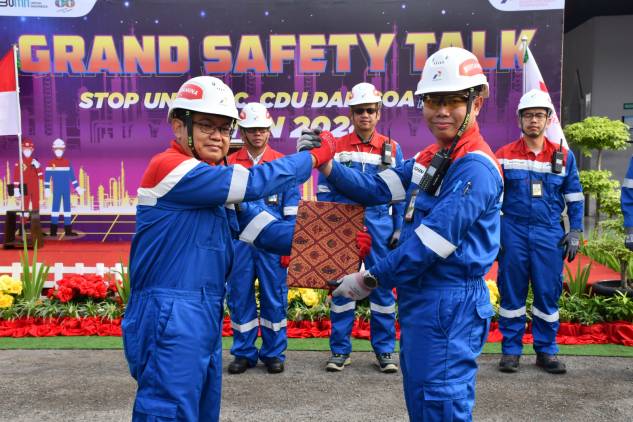 CuplikCom-Kilang-Pertamina-Balongan-Sedang-Laksanakan-Pemeliharaan,-Libatkan-1000-Orang-Lebih-17012024175134-IMG-20240117-WA0015.jpg