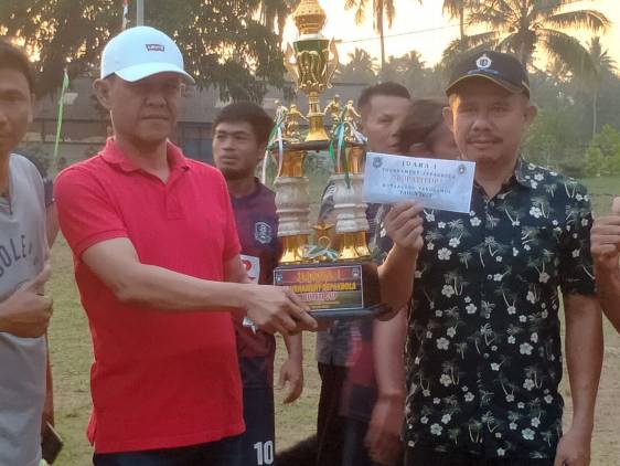 CuplikCom-Klub-Kedamaian-FC-Raih-Juara-1-dan-3-Turnamen-Bupati-Cup-2022-03112022151411-IMG-20221102-WA0269.jpg