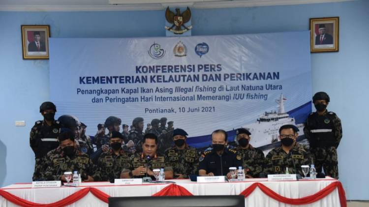 CuplikCom-Operasi-Hari-Internasional-Memerangi-IUU-Fishing,-KKP-Tangkap-19-Kapal-Illegal-Fishing-10062021195053-20210610_194430.jpg