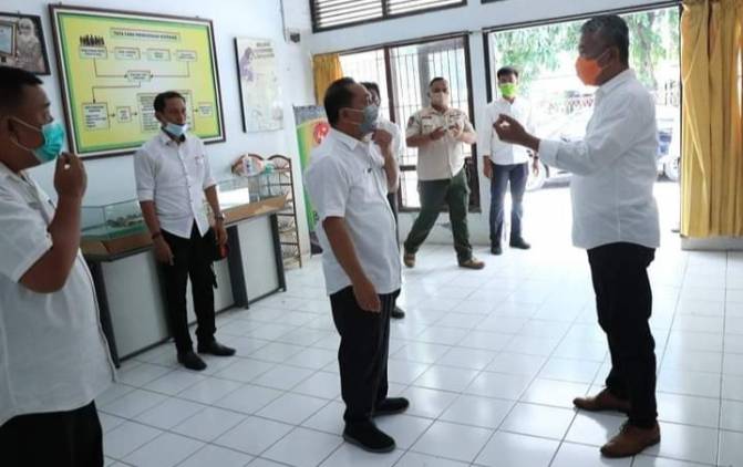 CuplikCom-PJS-Bupati-Indramayu-Cek-Prokes-di-Setiap-SKPD-25112020120930-IMG_20201125_120425.jpg