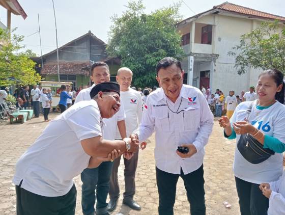 CuplikCom-Partai-Perindo-Indramayu-Gelar-Senam-Sehat,-Ratusan-Warga-Antusias-Ikuti-21012024184153-IMG-20240121-WA0011.jpg