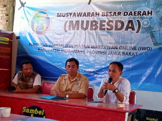 CuplikCom-Pengurus-Daerah-IWO-Indramayu-Gelar-Mubesda,-Almak-Terpilih-Jadi-Ketua-Periode-2024-2029-01032024180757-IMG-20240301-WA0040.jpg