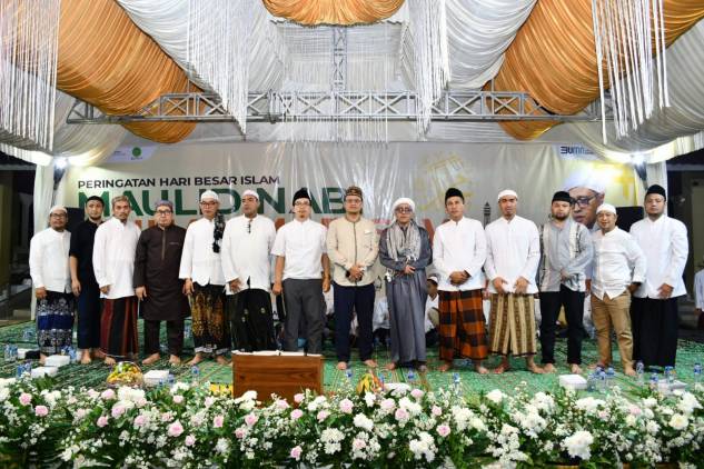 CuplikCom-Peringati-Hari-Besar-Islam,-RU-VI-Balongan-Gelar-Shalawatan-dan-Santunan-Anak-Yatim-Piatu-27102023221256-IMG-20231027-WA0039.jpg