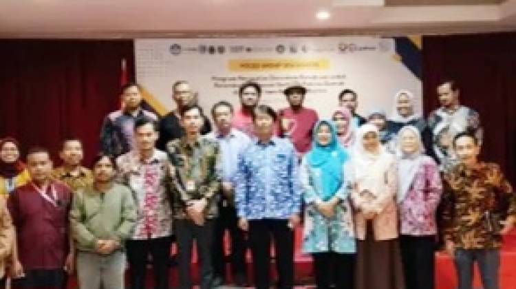 CuplikCom-Polindra-Inisiasi-Perlunya-Sinergitas-Stakeholder-Soal-Pendidikan-Vokasi-Berbasis-Potensi-Daerah-25032024022352-1435145053.jpg.jpg