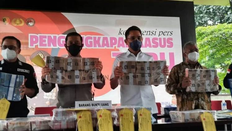 CuplikCom-Polri-Bongkar-Kasus-TPPU-Narkoba-Senilai-Rp338-Miliar-16122021152742-20211216_133735.jpg.webp