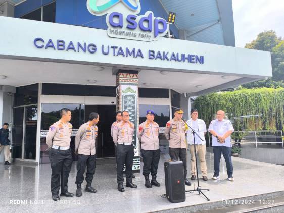 CuplikCom-Rapat-Koordinasi-Operasi-Lilin-Krakatau-2024-Persiapan-Pengamanan-Nataru-di-Lampung-11122024154017-IMG-20241211-WA0017.jpg