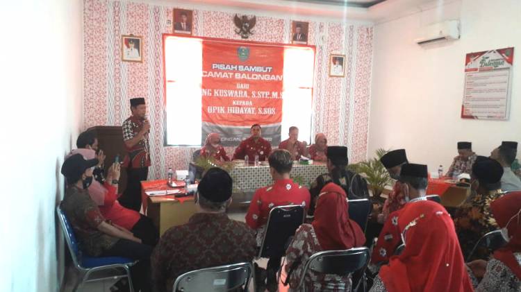 CuplikCom-Rotasi-Camat-Balongan,-Iing-Kuswara-Digantikan-Opik-Hidayat-02062022164616-IMG_20220602_164709.jpg