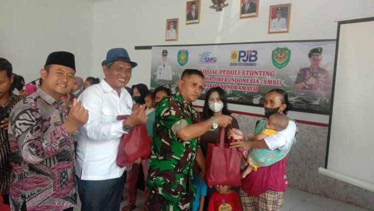 CuplikCom-SMSI-Indramayu-Gelar-Baksos-Peduli-Stunting-di-Kecamatan-Losarang-15092022185614-IMG-20220915-WA0067.jpg