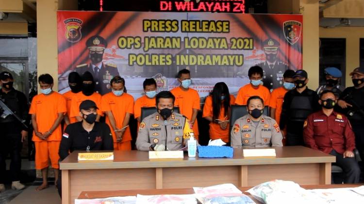 CuplikCom-Selama-Operasi-Jaran,-Polres-Indramayu-Berhasil-Tangkap-Sembilan-Pelaku-Curat-05032021014657-IMG_20210305_01362108.jpg