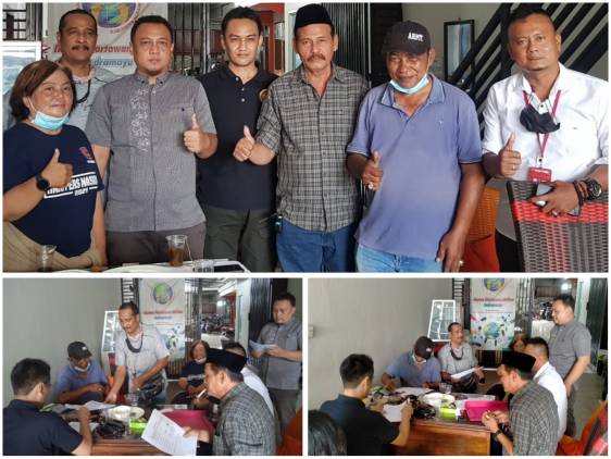 CuplikCom-Tujuh-Organisasi-Wartawan-di-Indramayu-Minta-Balai-Wartawan-Jadi-Kantor-Bersama-31122021151416-PhotoGrid_Plus_1640938447977.jpg