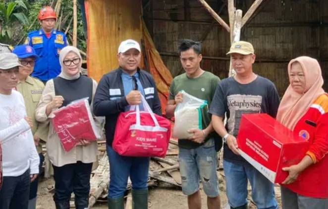 CuplikCom-Wakil-Bupati-M-Syaiful-Anwar-Turun-Langsung-Tinjau-Lokasi-Terdampak-Banjir-di-Sejumlah-Kecamatan-23022025181838-IMG_20250223_181529.jpg